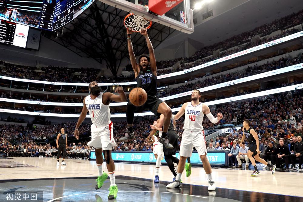 年轻球员和 年轻球员和