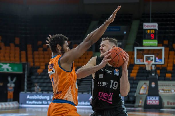 绩的立竿见 绩的立竿见