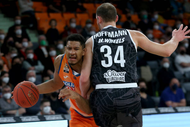 更是战术上 更是战术上